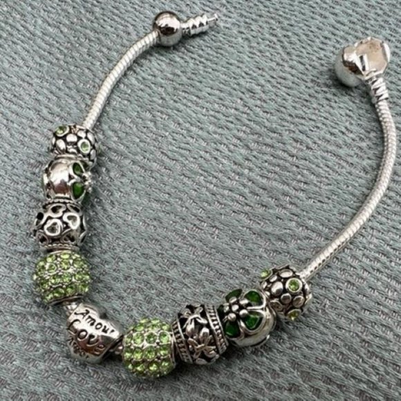 Elegant Silver & Green Charm Bracelet - Picture 3 of 5
